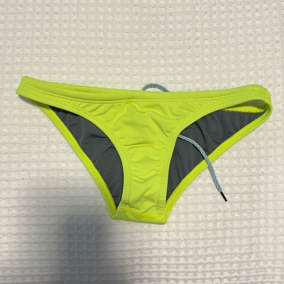 Jolyn Europe bottom - Picture 1 of 3